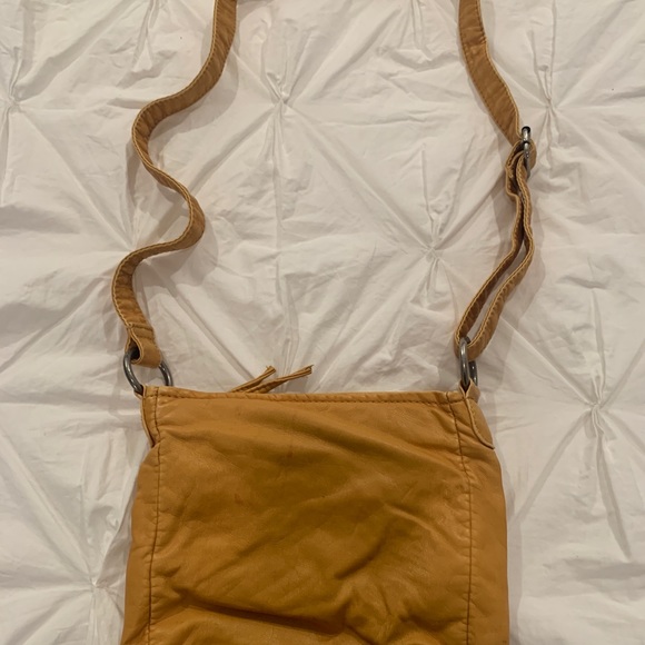 Bueno Bags Womens Cross Over Body Bag Poshmark